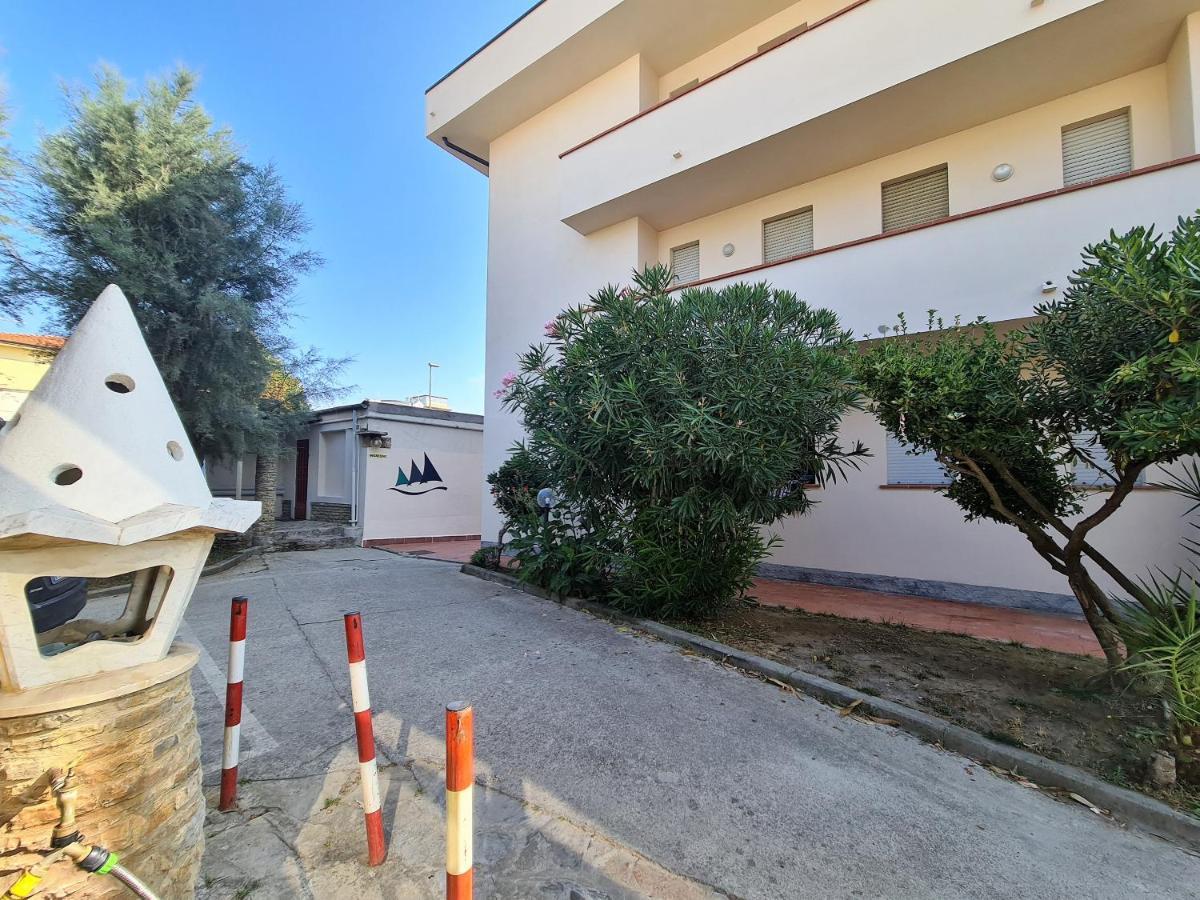 Caravel Appartamentini Lido di Camaiore Exteriér fotografie